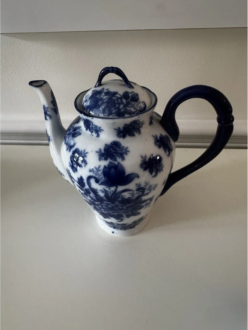 Vintage Cracker Barrel Discontinued Blue & White Floral Porcelain Tea Set 2 Pc